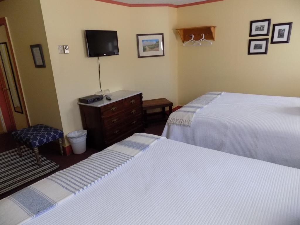 Wilderness Inn Bed And Breakfast ノース・ウッドストック エクステリア 写真