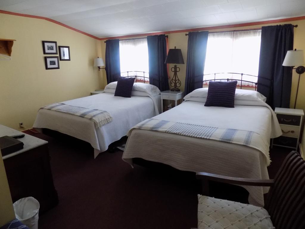 Wilderness Inn Bed And Breakfast ノース・ウッドストック エクステリア 写真